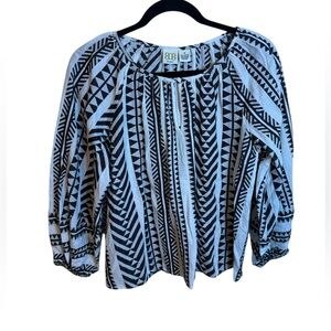 Nwt Boo Gemes Rosy Black and White Embroidered Blouse